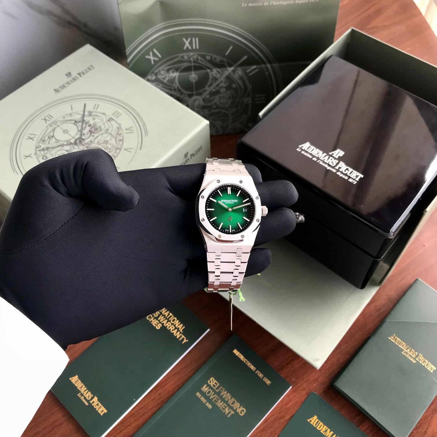 Audemars Piguet Royal Oak Selfwinding – Green Dial Edition