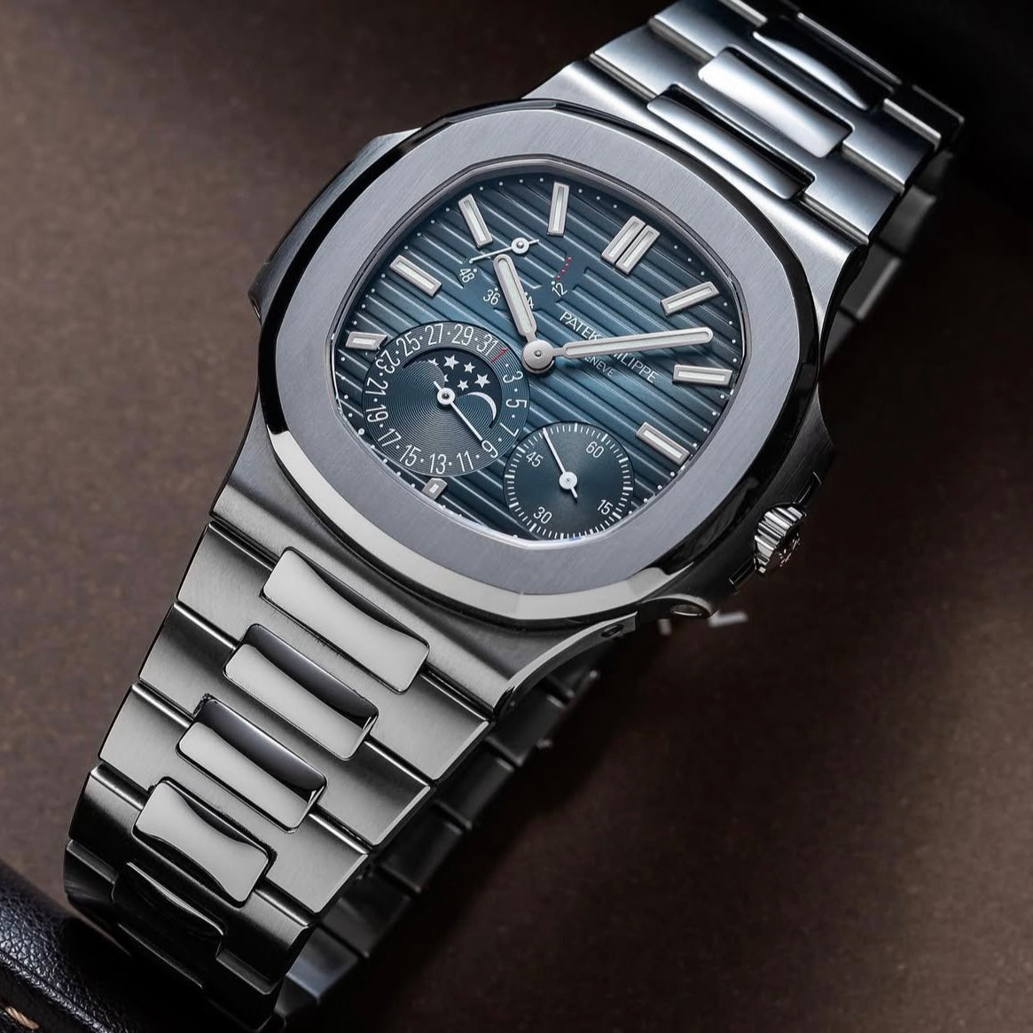 Patek Philippe Nautilus Lunarsteel – Complication Edition