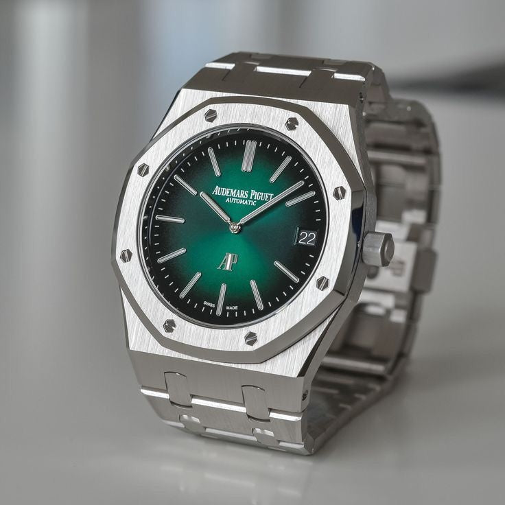 Audemars Piguet Royal Oak Selfwinding – Green Dial Edition