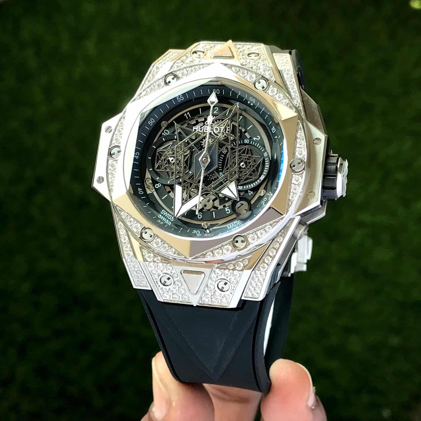 Hublot Big Bang – Diamond-Set Skeleton Dial | Rose Gold & Rubber Strap | Men's Luxury Watch