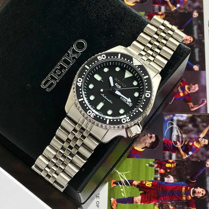 Seiko 5 Sports Black Bazel Grape Jubli Chain Automatic Mens Watch